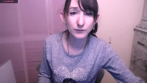 Snapshot of amandasentin chatting on December 13, 5:00 pm Amanda online show from December 13, 5:00 pm