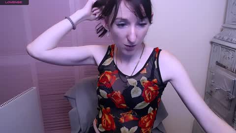Snapshot of amandasentin chatting on December 18, 8:42 am Amanda online show from December 18, 8:42 am