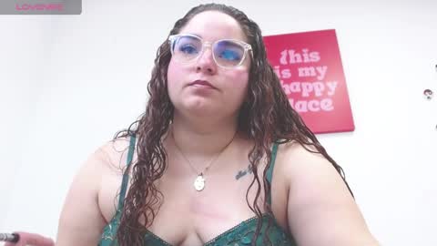 Amanda W online show from April 3, 4:05 pm