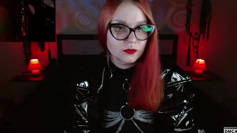 Snapshot of amanita__pantherina chatting on December 13, 9:57 am Goddess Amanita online show from December 13, 9:57 am