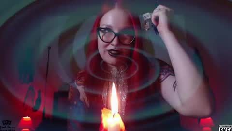 Snapshot of amanita__pantherina chatting on January 14, 4:40 pm Goddess Amanita online show from January 14, 4:40 pm