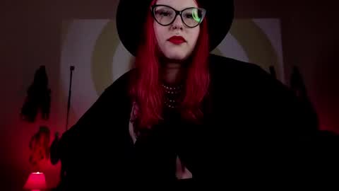 Snapshot of amanita__pantherina chatting on January 24, 9:17 am Goddess Amanita online show from January 24, 9:17 am