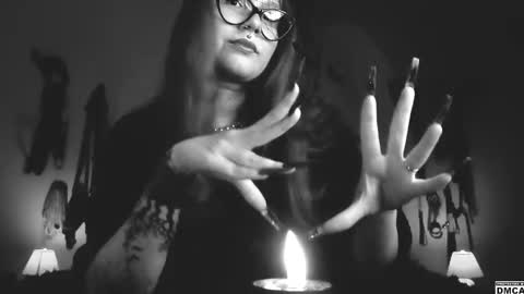 Snapshot of amanita__pantherina chatting on October 30, 11:33 am Goddess Amanita online show from October 30, 11:33 am