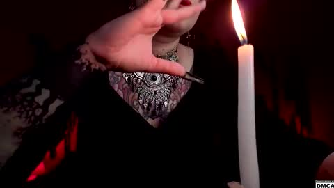 Snapshot of amanita__pantherina chatting on November 20, 11:32 am Goddess Amanita online show from November 20, 11:32 am