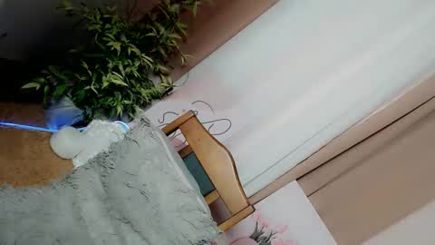 Snapshot of amara_lavelle chatting on December 15, 3:16 pm AMARAA online show from December 15, 3:16 pm