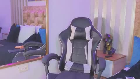 Amara online show from March 6, 1:18 pm