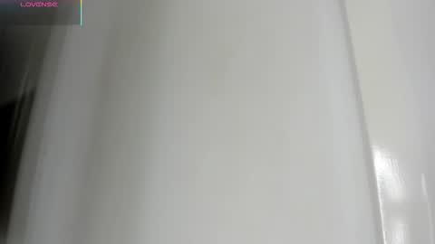 Snapshot of amara_rousse chatting on September 14, 11:31 am amara_rousse online show from September 14, 11:31 am
