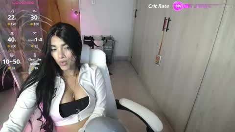 Snapshot of amara_silk chatting on November 21, 3:49 am amara_silk online show from November 21, 3:49 am