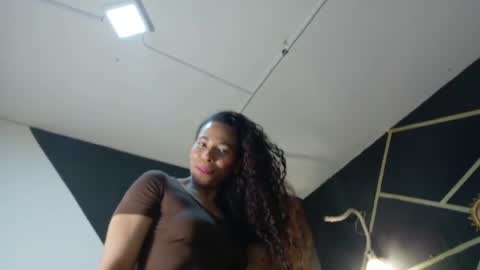 Snapshot of amara_vex chatting on July 4, 12:33 pm amara_vex online show from July 4, 12:33 pm
