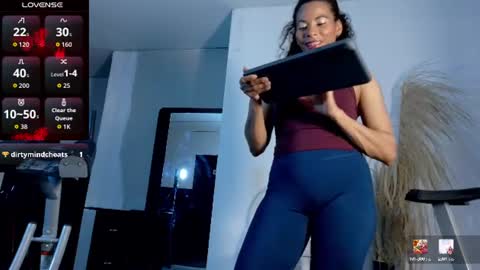 Snapshot of amara_vex chatting on July 7, 12:53 pm amara_vex online show from July 7, 12:53 pm