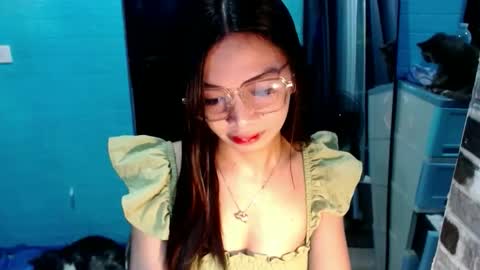 BELLA online show from February 23, 2:20 am