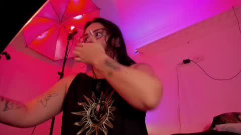 Susan online show from February 24, 10:41 pm