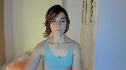 Snapshot of amaranthaajames chatting on February 14, 4:15 am Amarantha online show from February 14, 4:15 am