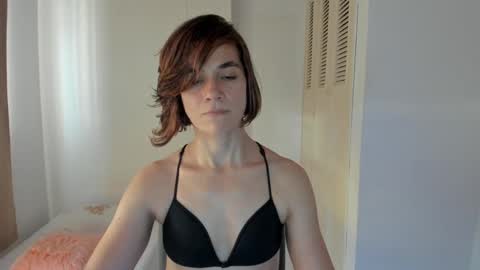 Snapshot of amaranthaajames chatting on February 14, 10:04 pm Amarantha online show from February 14, 10:04 pm