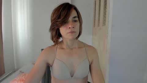 Snapshot of amaranthaajames chatting on February 15, 8:22 pm Amarantha online show from February 15, 8:22 pm