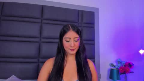 amaranttaylunay online show from March 19, 7:51 pm