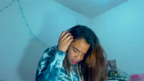 Amara Julia online show from December 5, 2:09 am