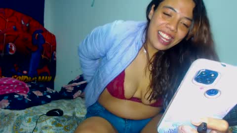 Amara Julia online show from December 10, 6:28 pm