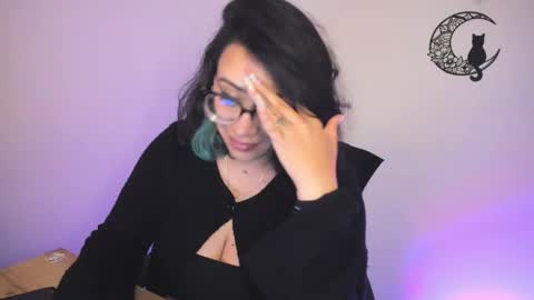 Snapshot of amaryllis_vizcaya chatting on January 15, 4:15 am Katt online show from January 15, 4:15 am