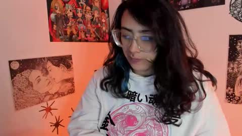 Snapshot of amaryllis_vizcaya chatting on November 8, 1:17 am Katt online show from November 8, 1:17 am