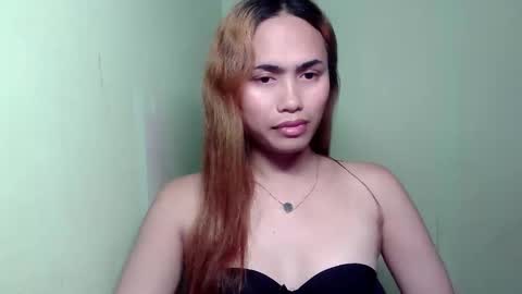 Snapshot of amazing_yella69 chatting on May 7, 9:36 am YELLA online show from May 7, 9:36 am