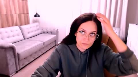 Izza online show from September 25, 9:46 am