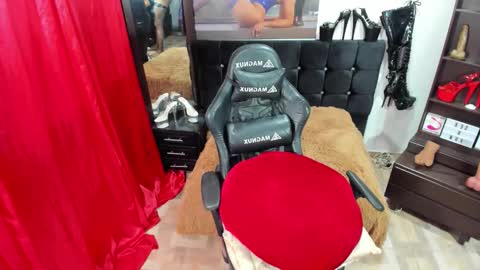 Snapshot of amazingzayrats chatting on November 17, 7:19 pm Zayra online show from November 17, 7:19 pm