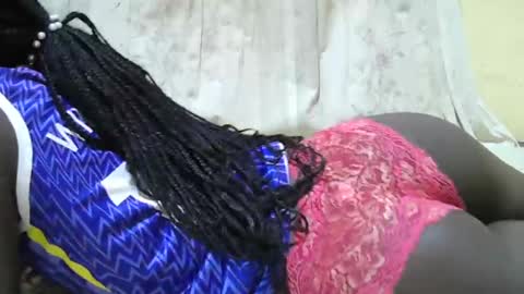 Snapshot of amazon_girl03 chatting on February 27, 11:10 am amazon_girl03 online show from February 27, 11:10 am
