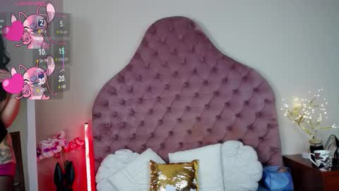 Snapshot of amazongoddess_ chatting on November 7, 7:36 pm Amazon online show from November 7, 7:36 pm