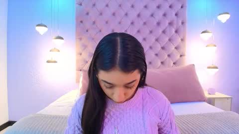 Snapshot of ambar___x chatting on February 18, 12:34 pm Ambar online show from February 18, 12:34 pm