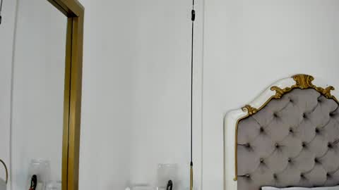 Snapshot of ambar_adamss chatting on January 7, 11:16 am Sara online show from January 7, 11:16 am