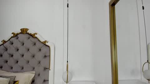 Snapshot of ambar_adamss chatting on January 11, 11:12 am Sara online show from January 11, 11:12 am