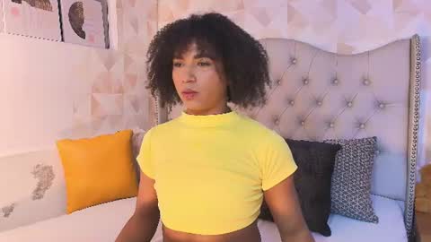 Snapshot of ambar_collin chatting on August 1, 8:08 pm Ambar online show from August 1, 8:08 pm