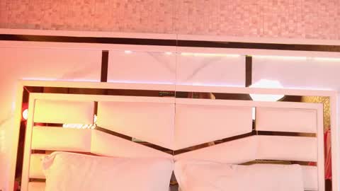 Snapshot of ambar_rosse25 chatting on October 23, 11:42 am Julieta online show from October 23, 11:42 am