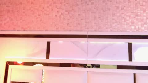 Snapshot of ambar_rosse25 chatting on October 24, 11:39 am Julieta online show from October 24, 11:39 am