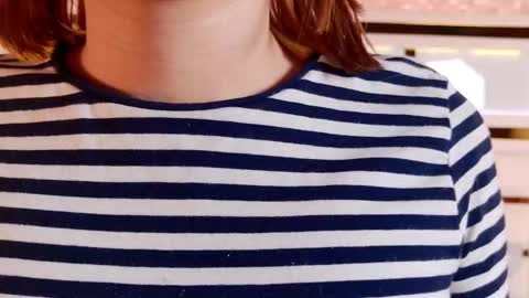 Snapshot of ambar_rosse25 chatting on November 26, 11:33 am Julieta online show from November 26, 11:33 am