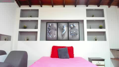 Snapshot of ambar_sex10 chatting on December 17, 12:44 pm Ambar online show from December 17, 12:44 pm