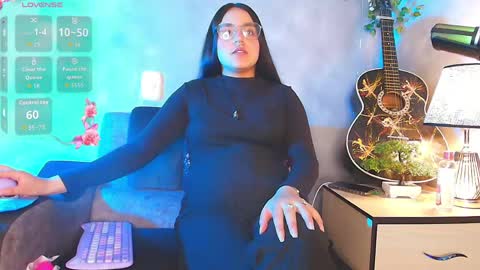 ambardevon_x online show from April 14, 8:15 pm