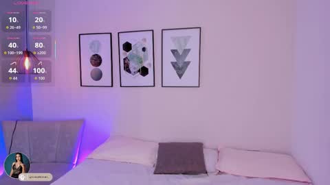 Snapshot of ambarevans_ chatting on November 9, 12:14 pm ambarevans_ online show from November 9, 12:14 pm