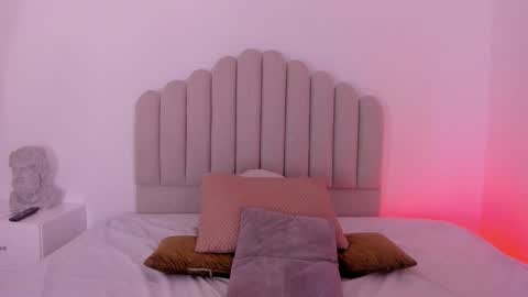 Snapshot of ambarevans_ chatting on December 15, 11:14 am ambarevans_ online show from December 15, 11:14 am