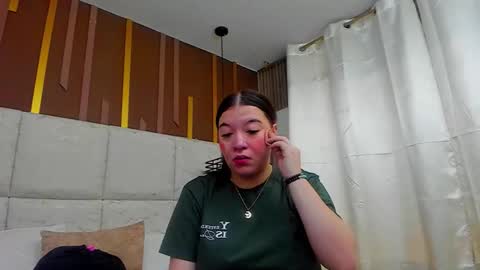 AmbarGills online show from March 4, 1:06 pm