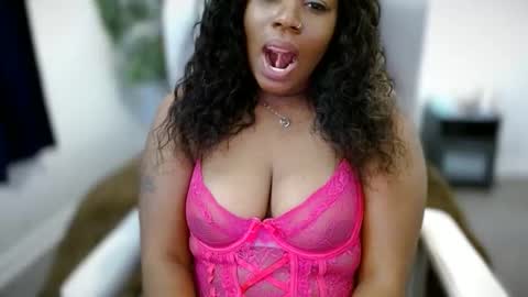 Amoya online show from October 30, 4:41 pm