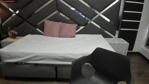 Ambar Ross online show from January 16, 12:09 pm