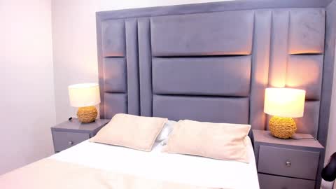 Snapshot of ambarsantany chatting on December 22, 2:27 pm AmbarSantany  online show from December 22, 2:27 pm