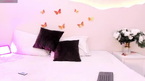 Amber grey online show from April 15, 7:32 pm