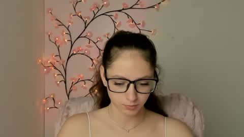 Snapshot of amber__r chatting on June 26, 5:45 am Amber online show from June 26, 5:45 am