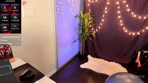 Snapshot of amber_asteria chatting on February 24, 10:58 pm Amber Asteria online show from February 24, 10:58 pm