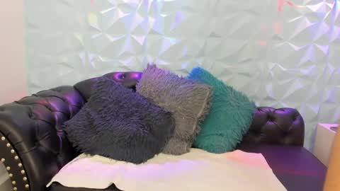 Amber online show from April 22, 11:56 am