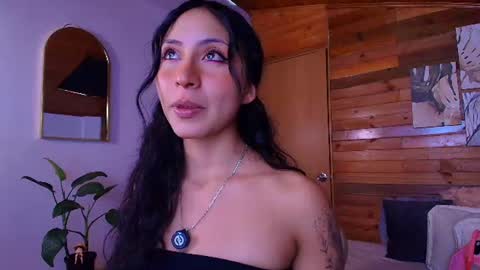 Snapshot of amber_curly chatting on July 1, 6:40 pm amber_curly online show from July 1, 6:40 pm