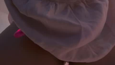 Amber Demons online show from April 14, 11:55 pm